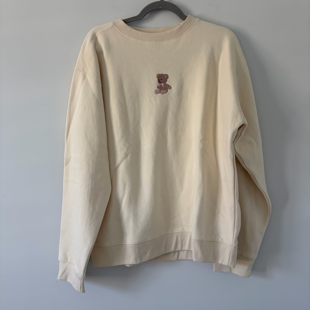 Happy Camp3r Camp3y Teddy Bear Embroidered Cream Crewneck Sweatshirt M NWT